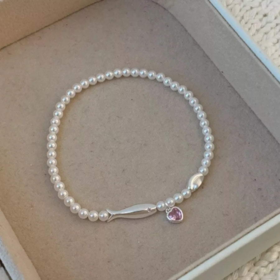 Pearl Fish Bracelet with Heart Charm Cream / One Size Apparel and Accessories