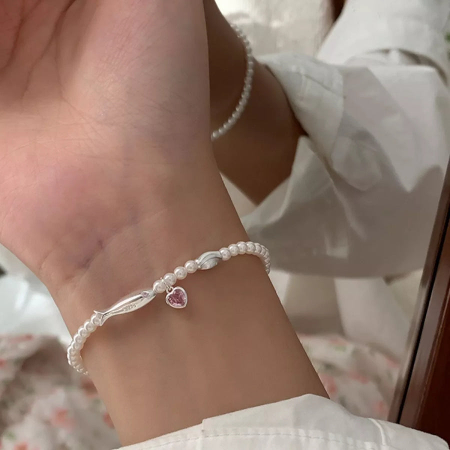 Pearl Fish Bracelet with Heart Charm Cream / One Size Apparel and Accessories