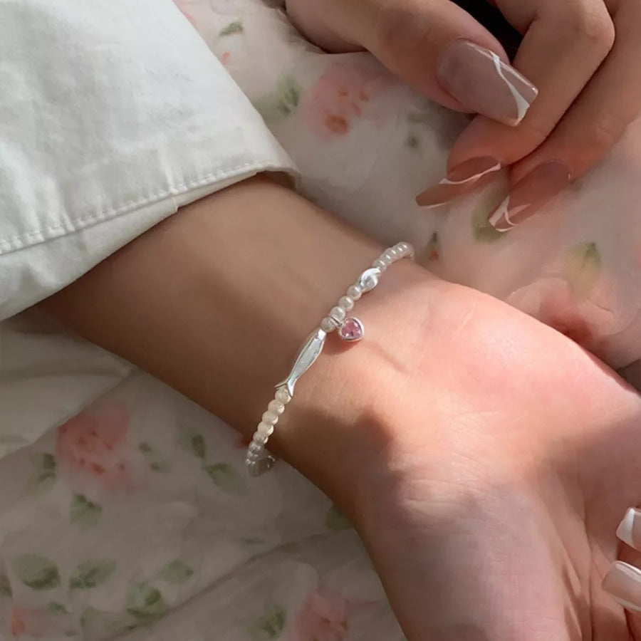 Pearl Fish Bracelet with Heart Charm Cream / One Size Apparel and Accessories