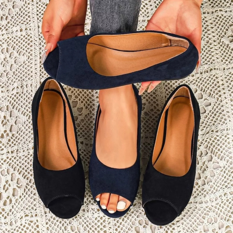 Peep Toe Flats Sandals Apparel and Accessories