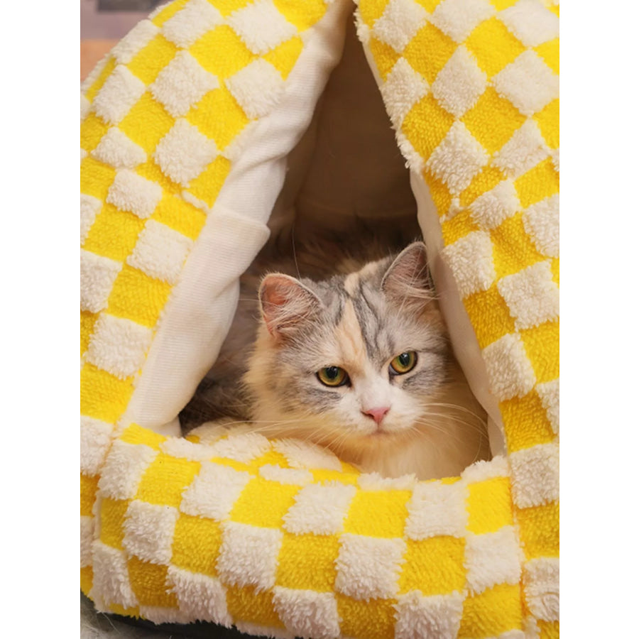 Pineapple Shaped Cozy Pet Nest Apparel and Accessories