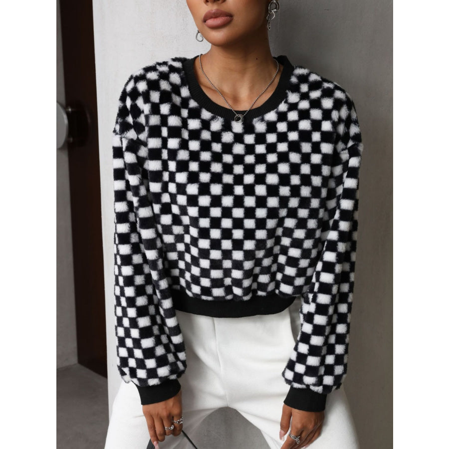 Plaid Round Neck Long Sleeve Sweatshirt Black / S Apparel and Accessories