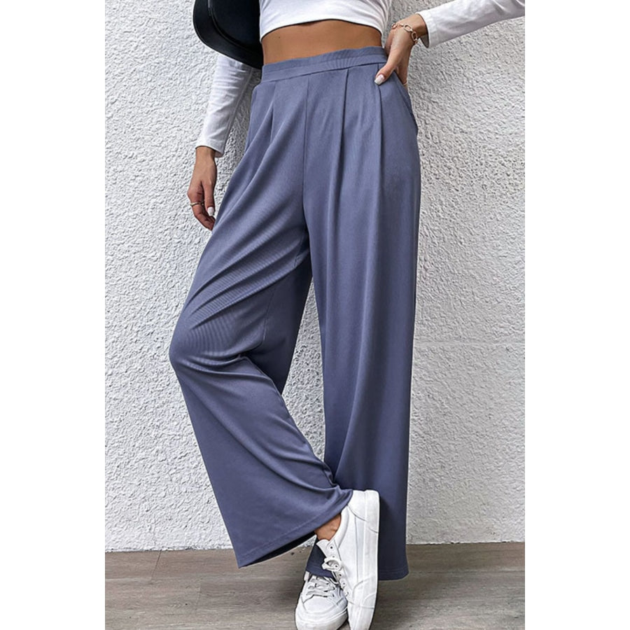 Pleated Detail Wide-Leg Pants with Pockets