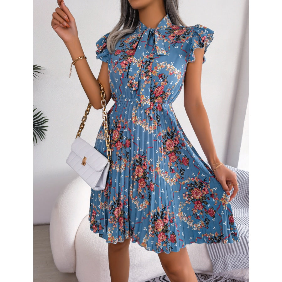 Pleated Floral Printed Tie Neck Knee Length Dress Misty Blue / S