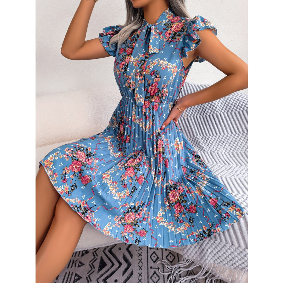 Pleated Floral Printed Tie Neck Knee Length Dress