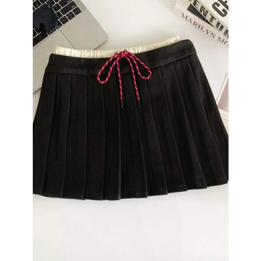 Pleated Mini Skirt Black / S Apparel and Accessories