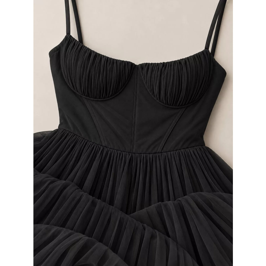 Pleated Sweetheart Neck Midi Dress Apparel and Accessories