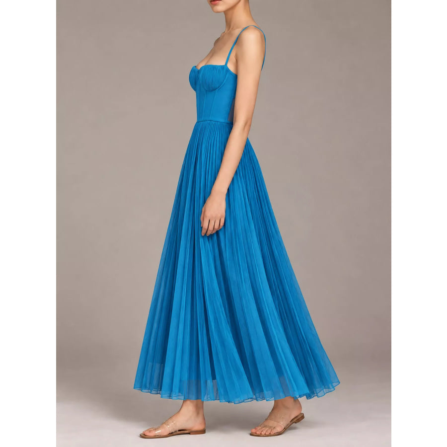 Pleated Sweetheart Neck Midi Dress Apparel and Accessories