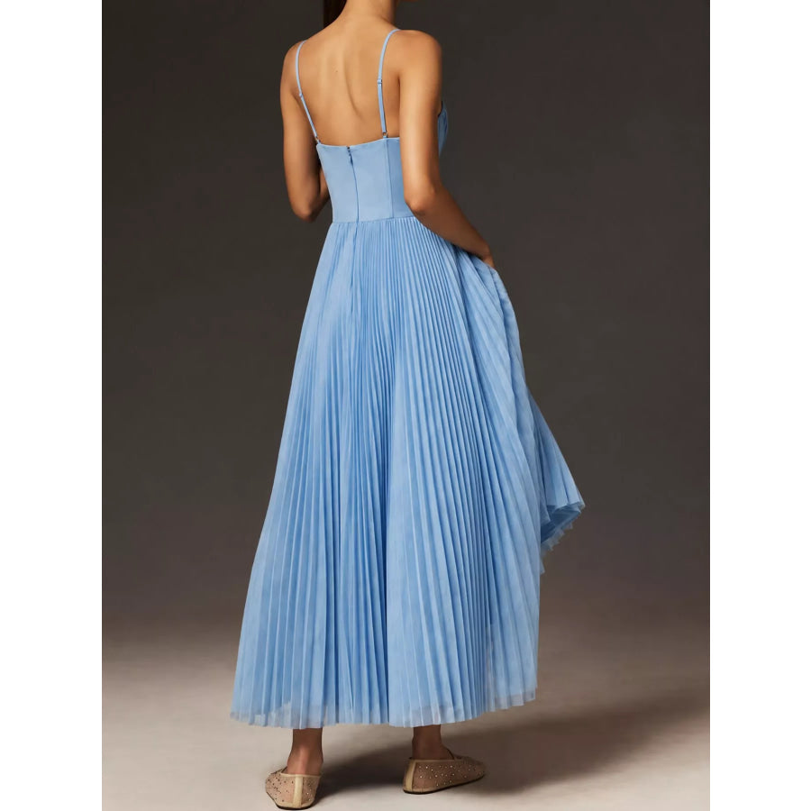 Pleated Sweetheart Neck Midi Dress Apparel and Accessories