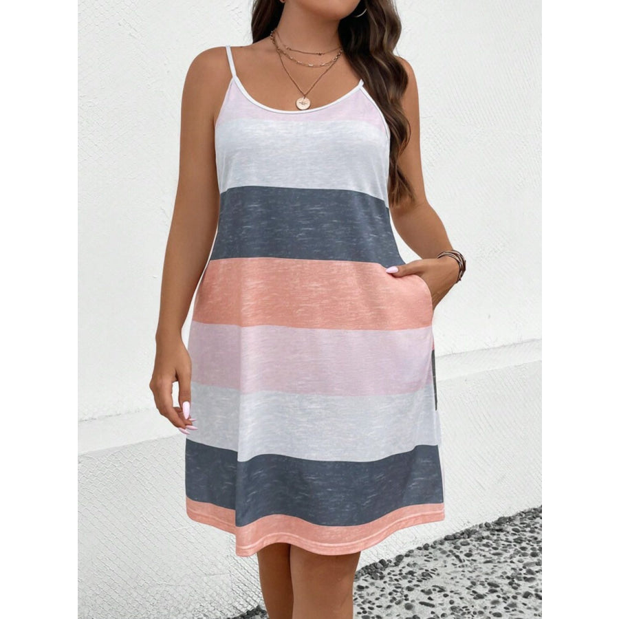 Plus Size Color Block Scoop Neck Mini Dress Apparel and Accessories