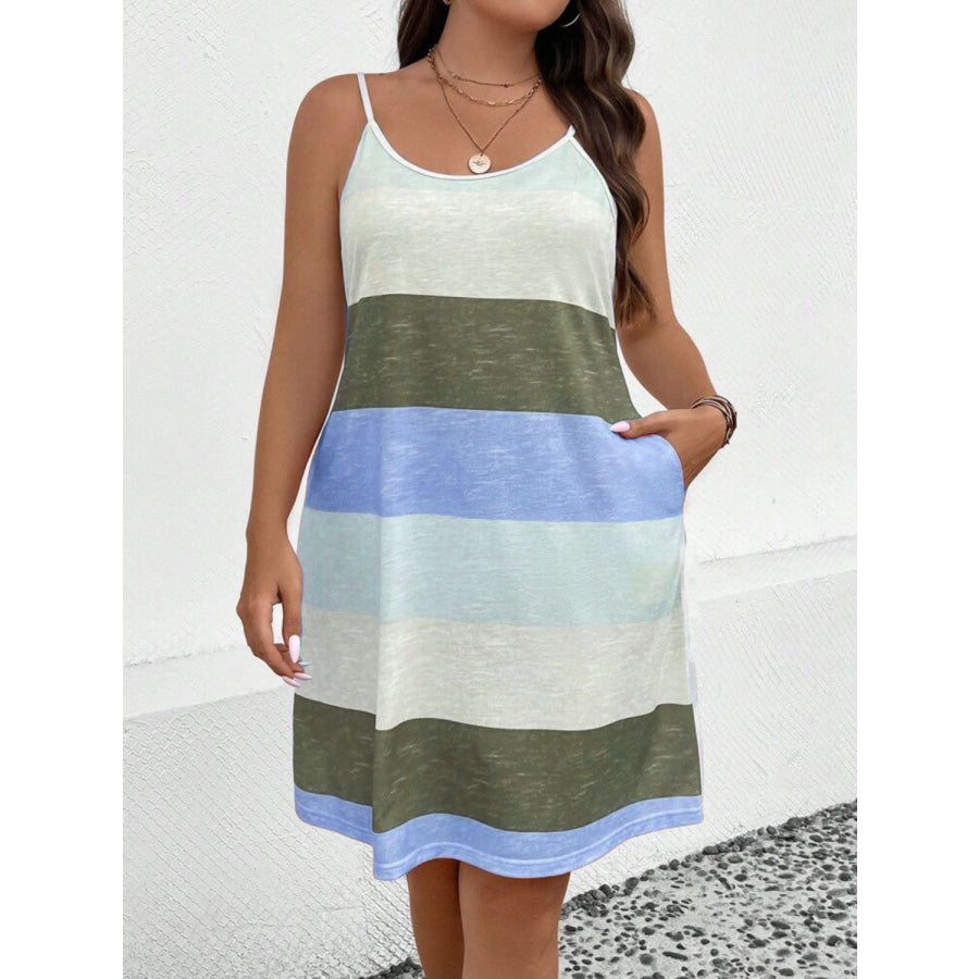 Plus Size Color Block Scoop Neck Mini Dress Matcha Green / 1XL Apparel and Accessories