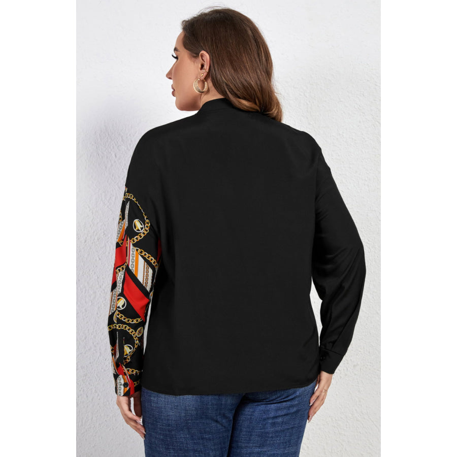 Plus Size Contrast Color Notched Neck Shirt Black / 1XL