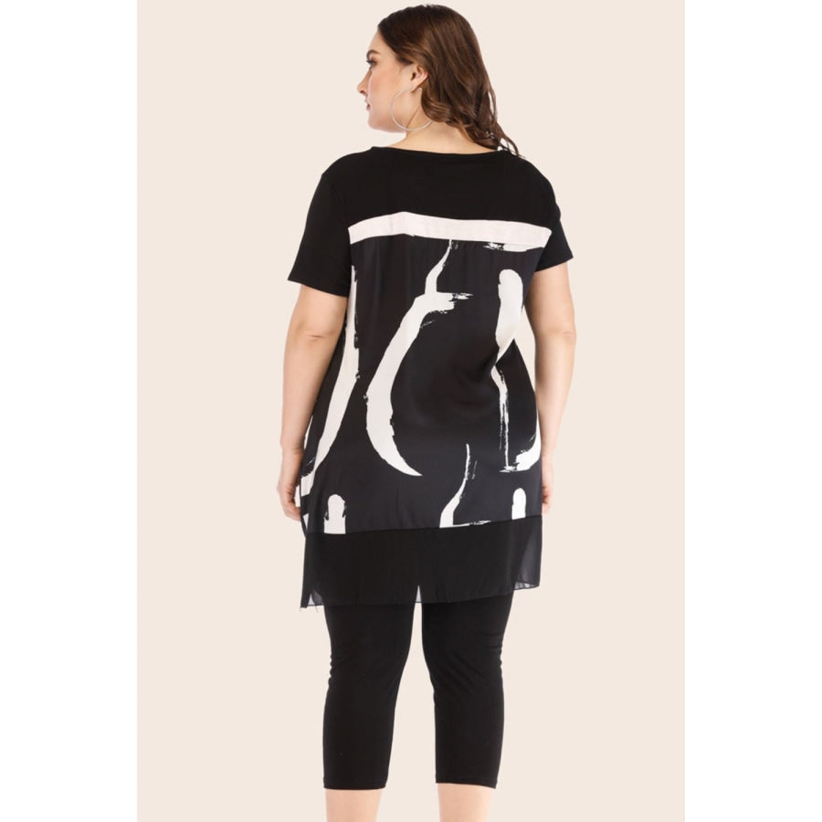 Plus Size Contrast Spliced Mesh T-Shirt and Cropped Leggings Set