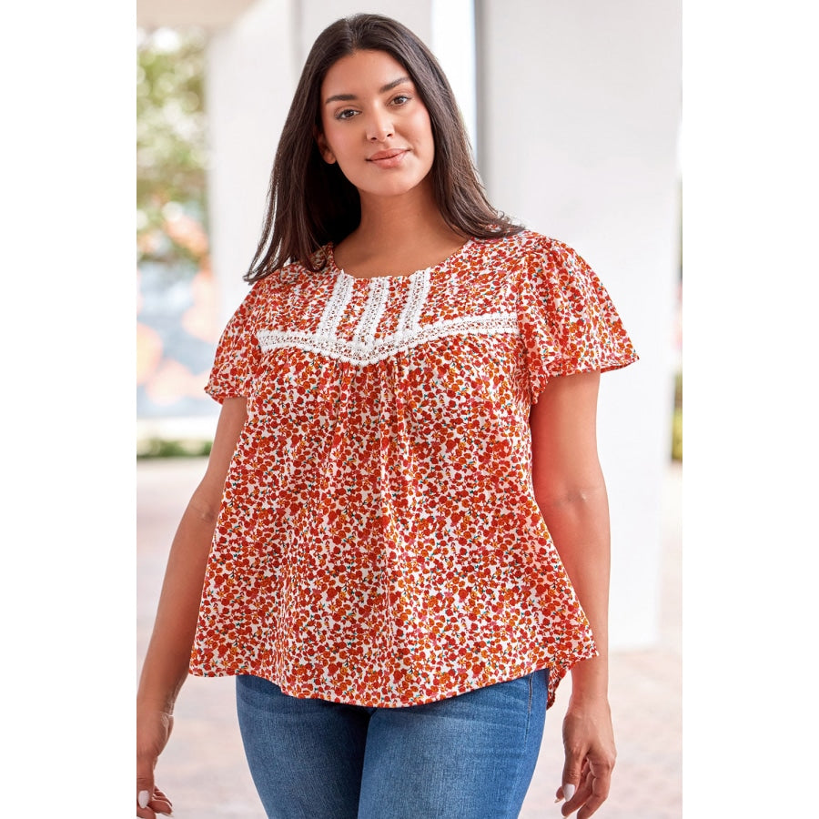 Plus Size Floral Lace Trim Round Neck Blouse