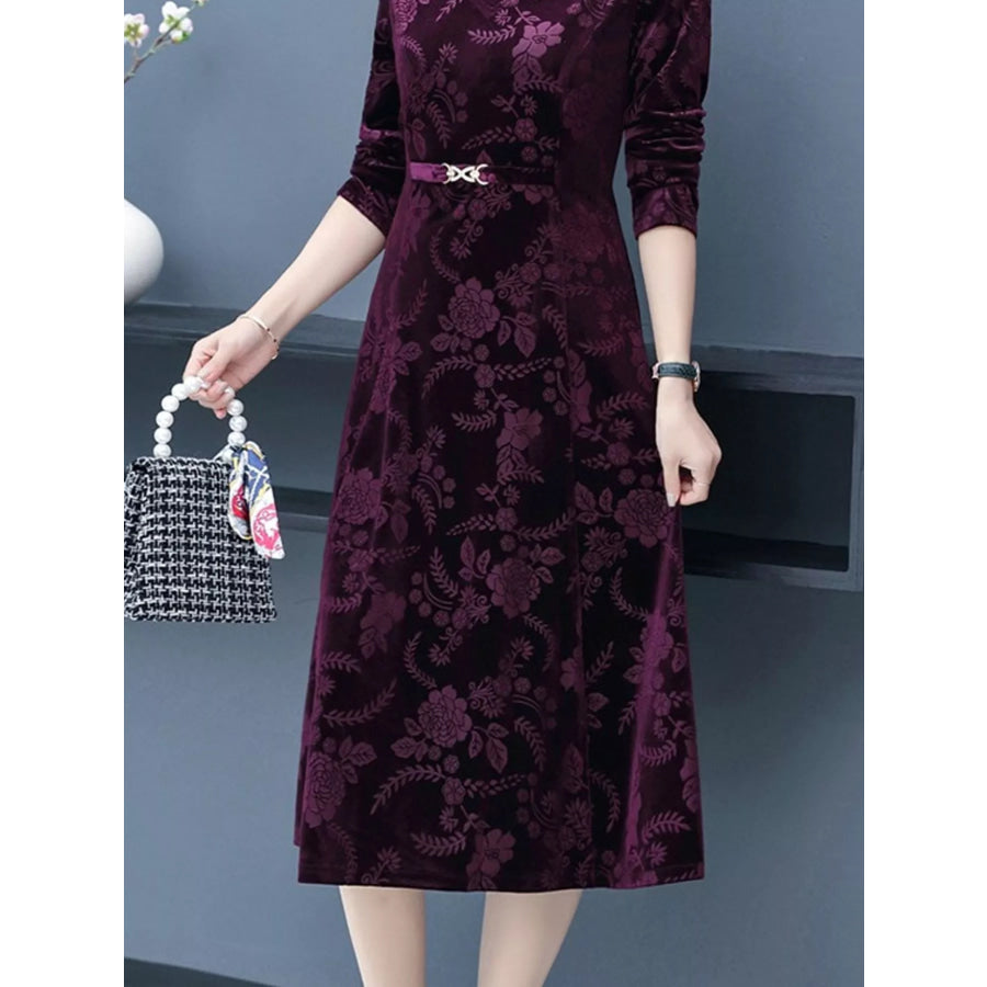 Plus Size Floral Velvet Scalloped V-Neck Midi Dress Apparel and Accessories