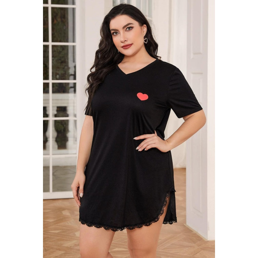 Plus Size Lace Trim V-Neck Short Sleeve Night Dress