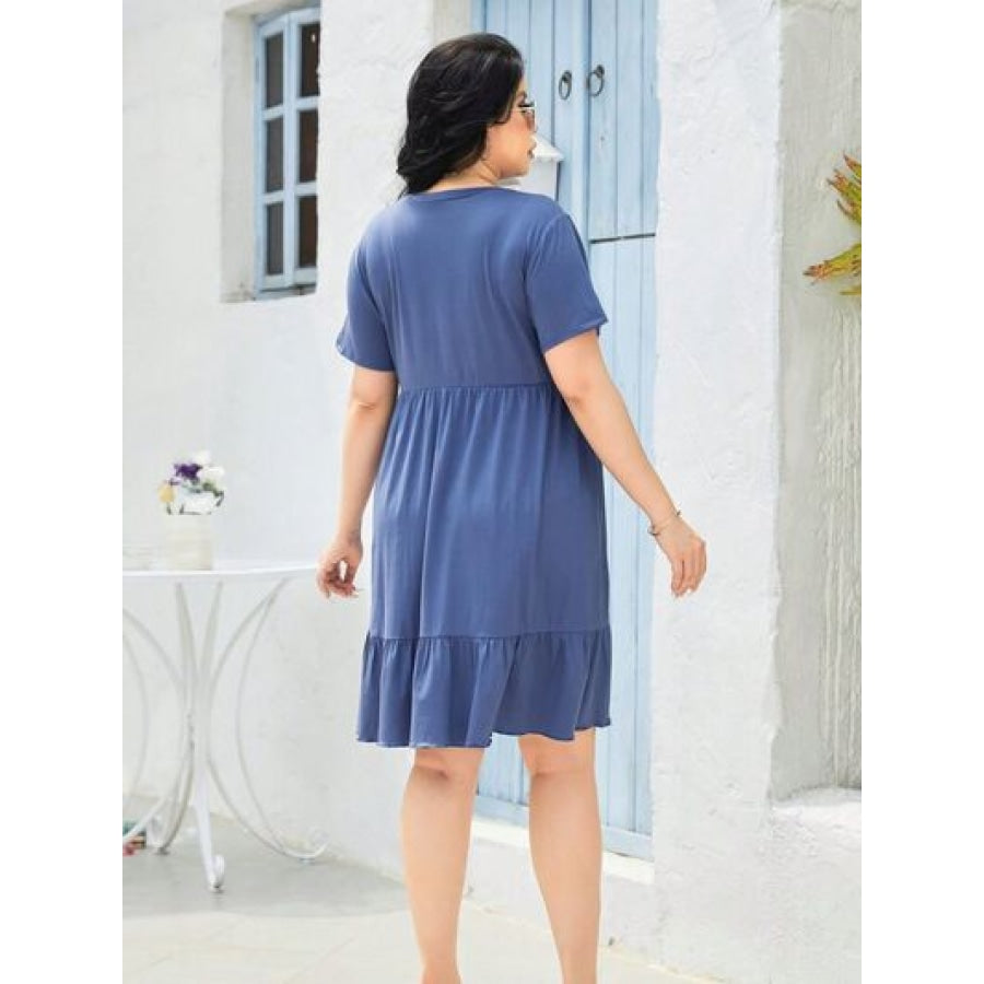 Plus Size Round Neck Short Sleeve Dress Apparel and Accessories