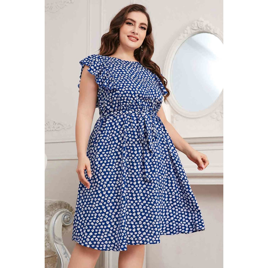 Plus Size Round Neck Tie Waist Dress