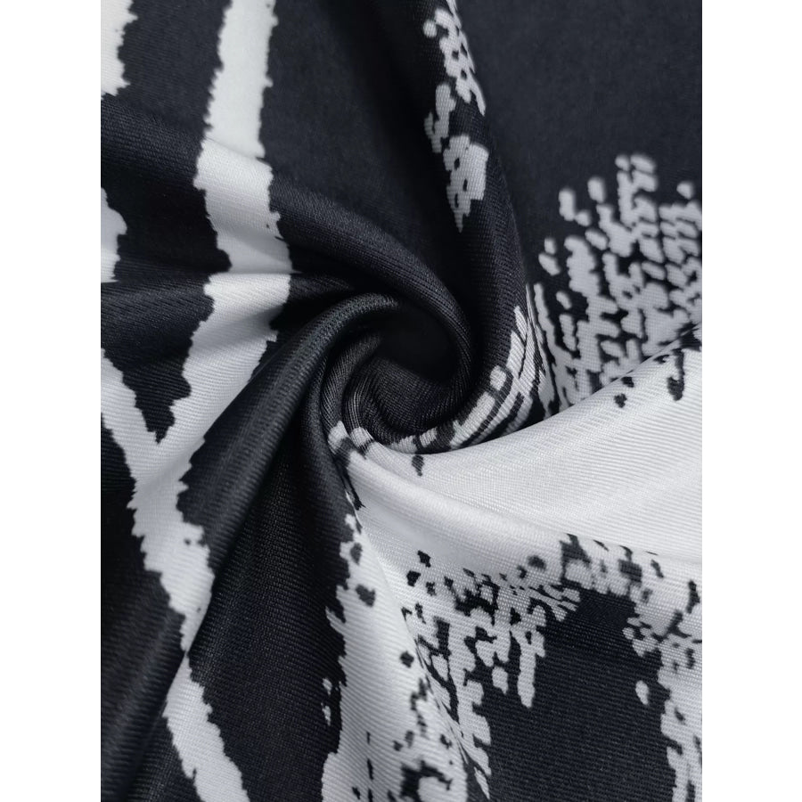Plus Size Sleeveless Bodycon Maxi Dress with Abstract Print Apparel and Accessories