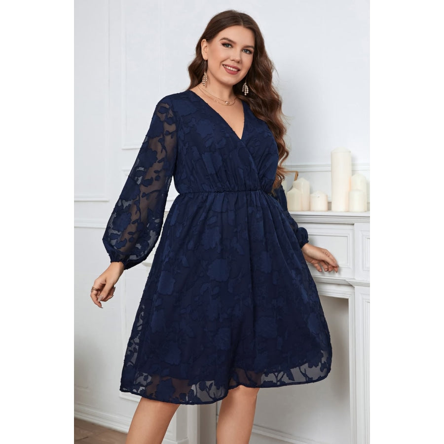 Plus Size Surplice Neck Balloon Sleeve Dress