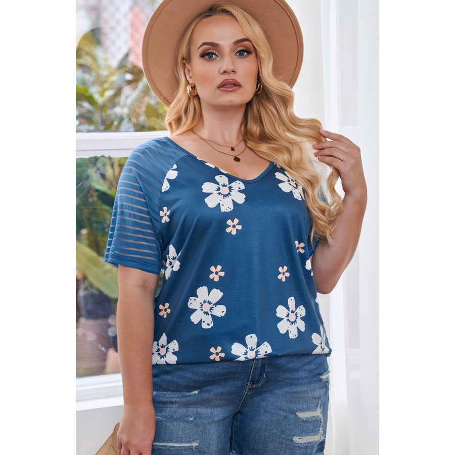 Plus Size V-Neck Raglan Sleeve Tee