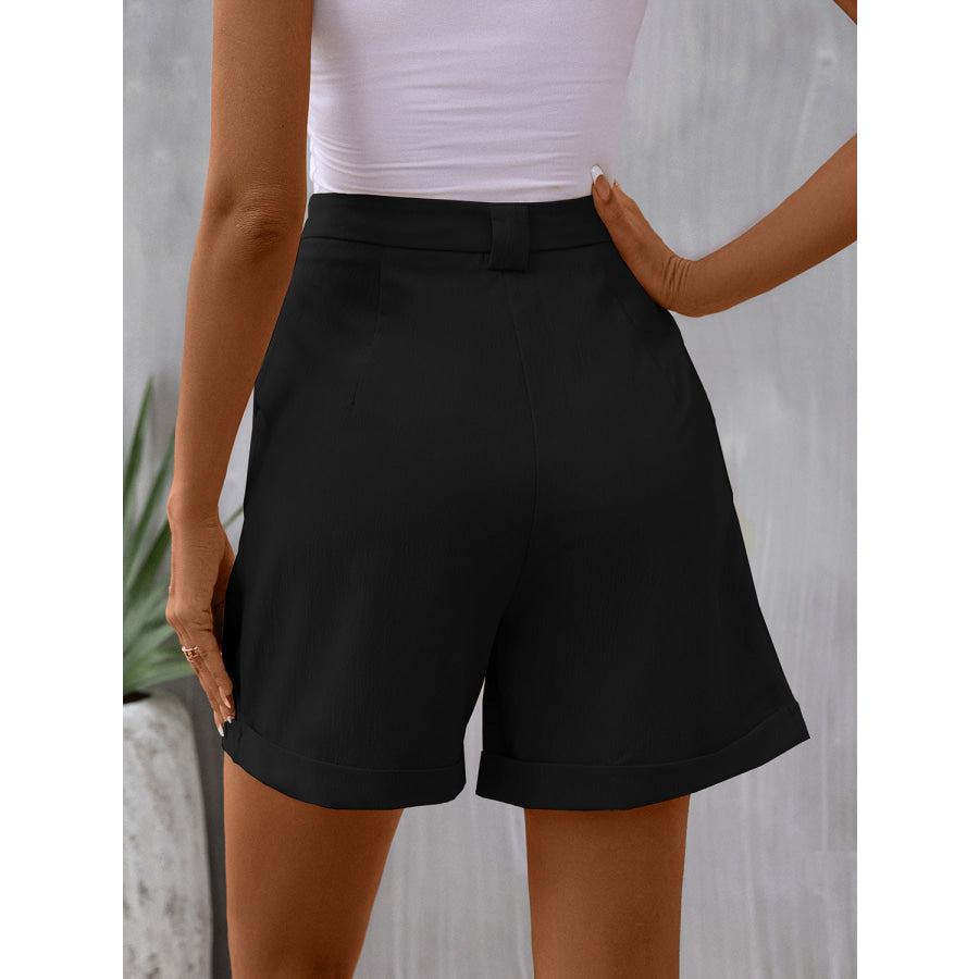 Pocketed Mid-Rise Waist Shorts Apparel and Accessories