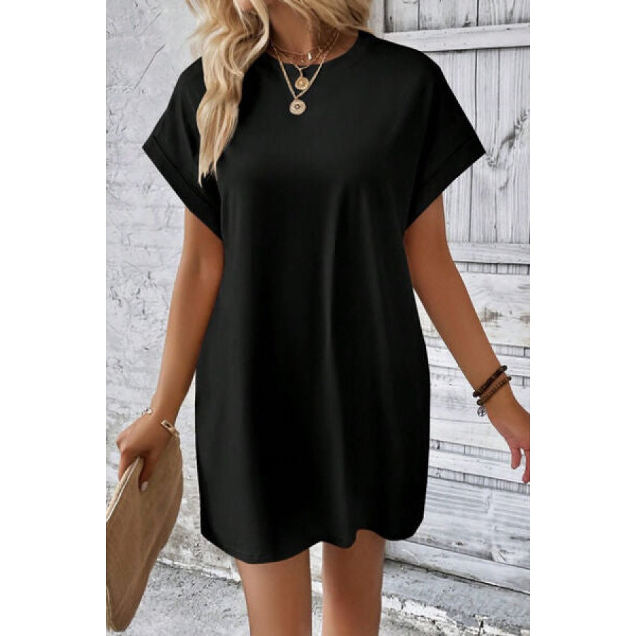 Pocketed Round Neck Short Sleeve Dress Apparel and Accessories