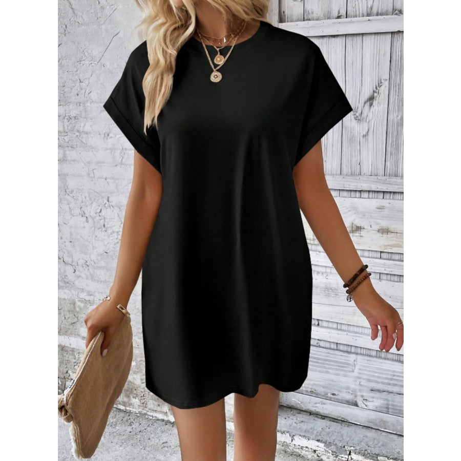 Pocketed Round Neck Short Sleeve Dress Apparel and Accessories