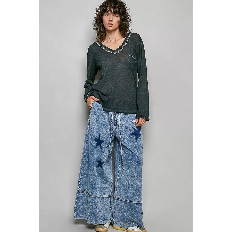 POL Contrast Stitch V-Neck Lightweight Knit Long Sleeve Top Apparel and Accessories