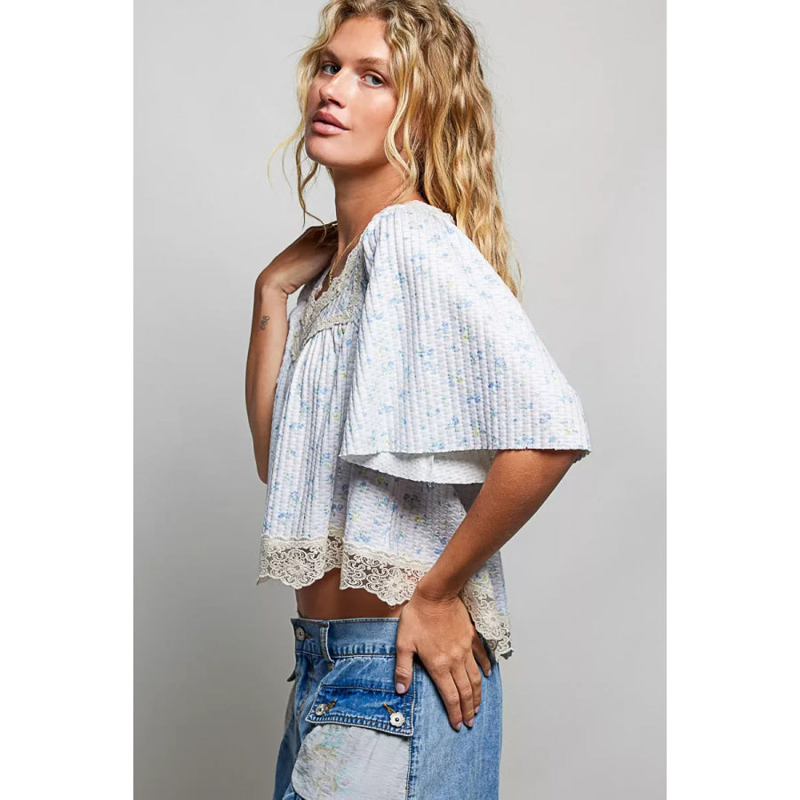 POL Floral Print Lace Trim Blouse Apparel and Accessories