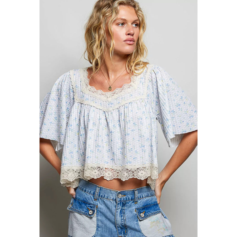 POL Floral Print Lace Trim Blouse PALE BLUE MULTI / S Apparel and Accessories