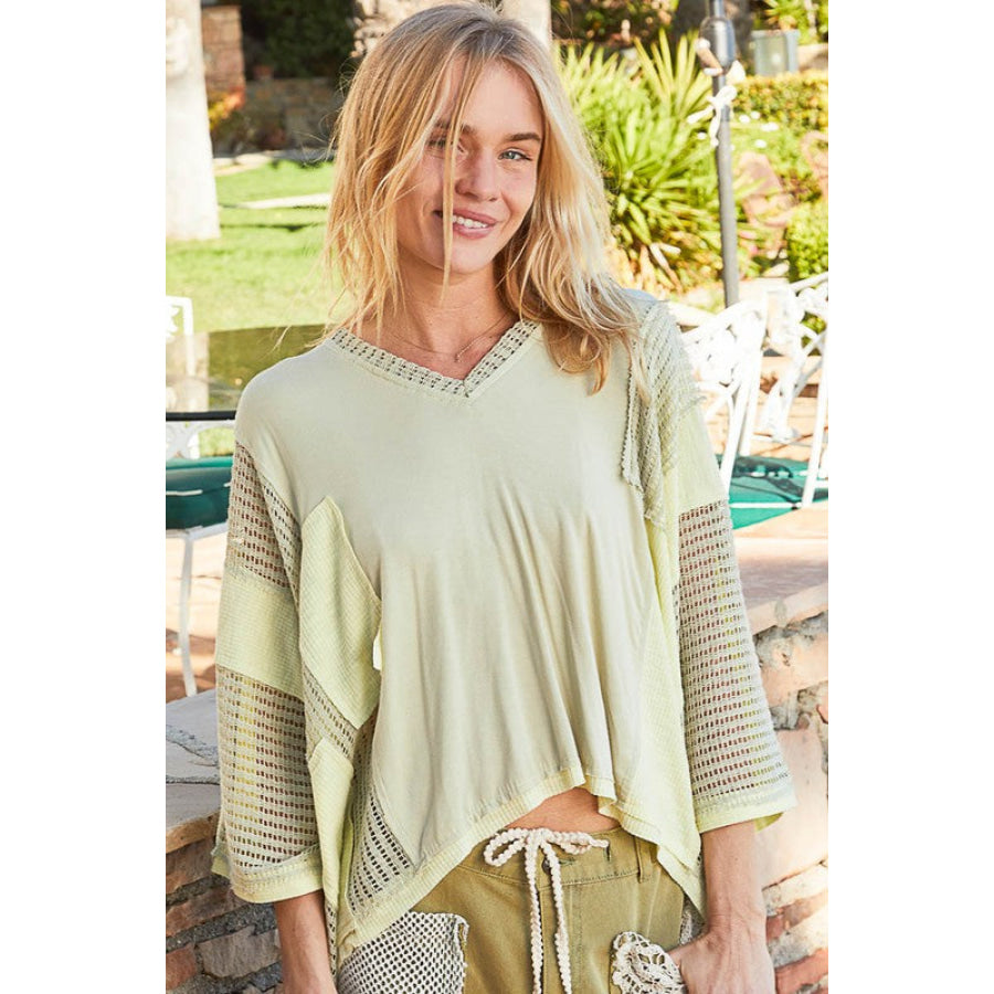 POL High-Low Contrast V-Neck Top Pistachio / S Apparel and Accessories