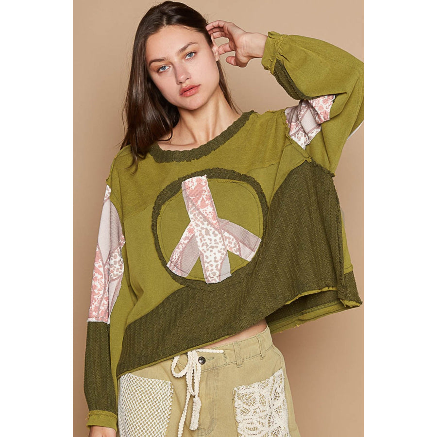 POL Long Sleeve Cut Sew Peace Emblem Top Greenery / S Apparel and Accessories