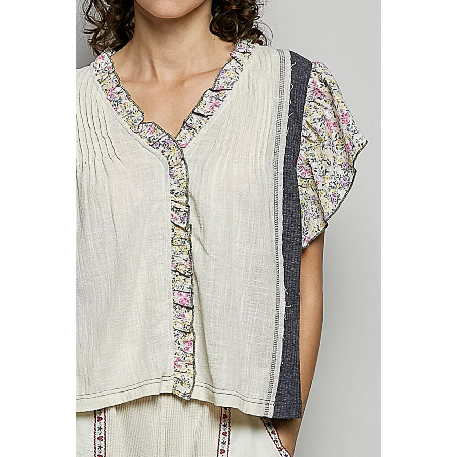 POL V-Neck Floral Ruffle Sleeve Blouse Apparel and Accessories