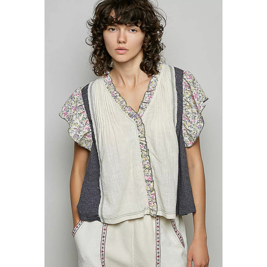 POL V-Neck Floral Ruffle Sleeve Blouse Apparel and Accessories