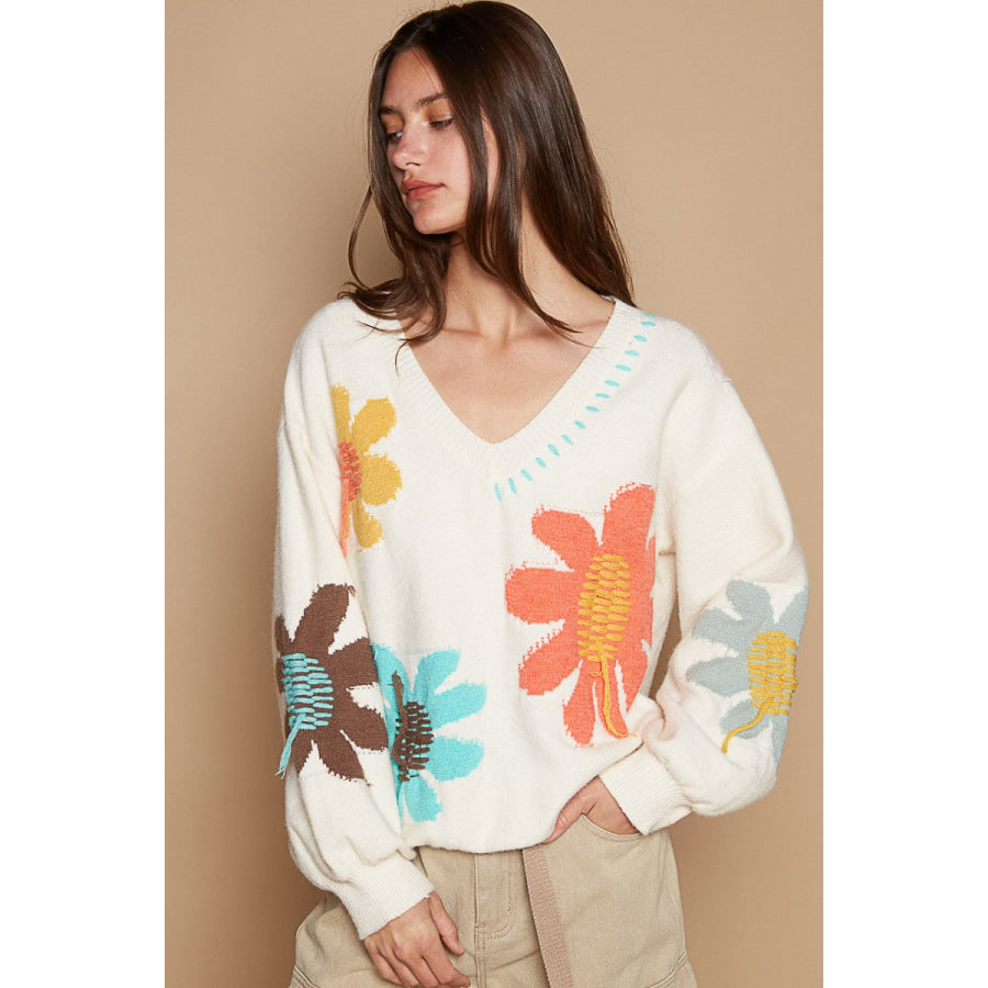 POL V-Neck Long Sleeve Flower Fringe Sweater Ivory / S Apparel and Accessories