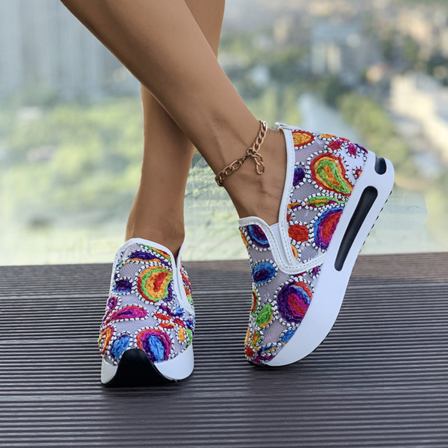 Printed Platform Round Toe Sneakers Apparel and Accessories