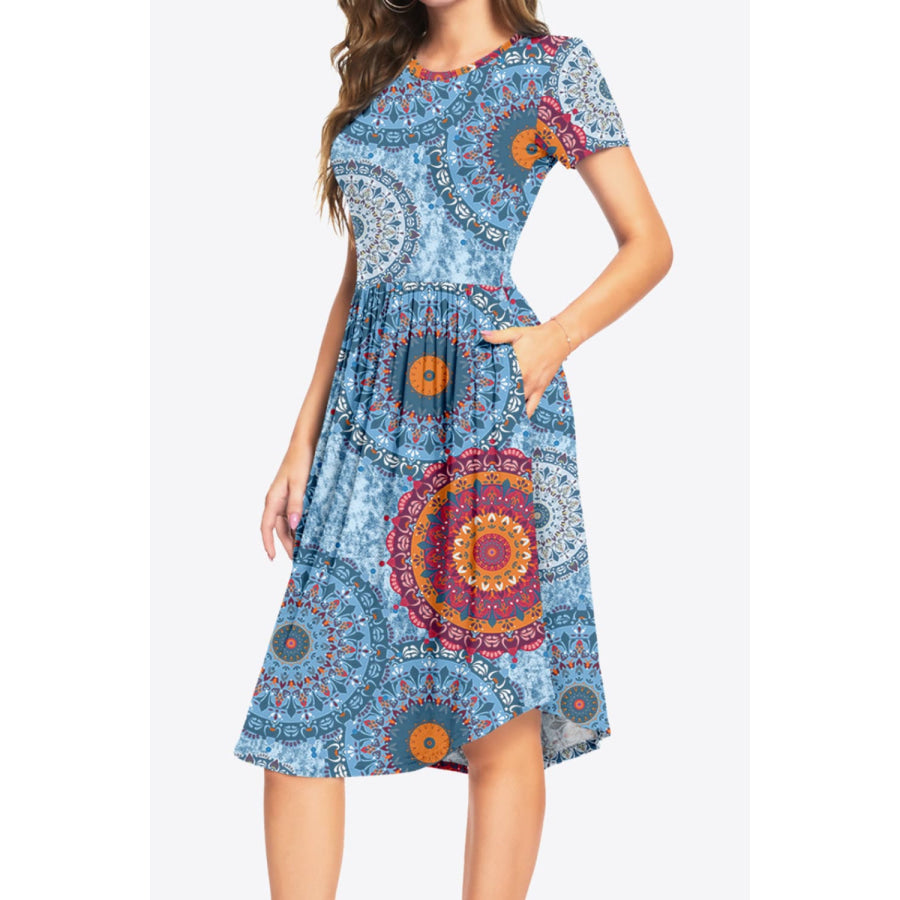 Printed Round Neck Short Sleeve Dress with Pockets Multicolor / S