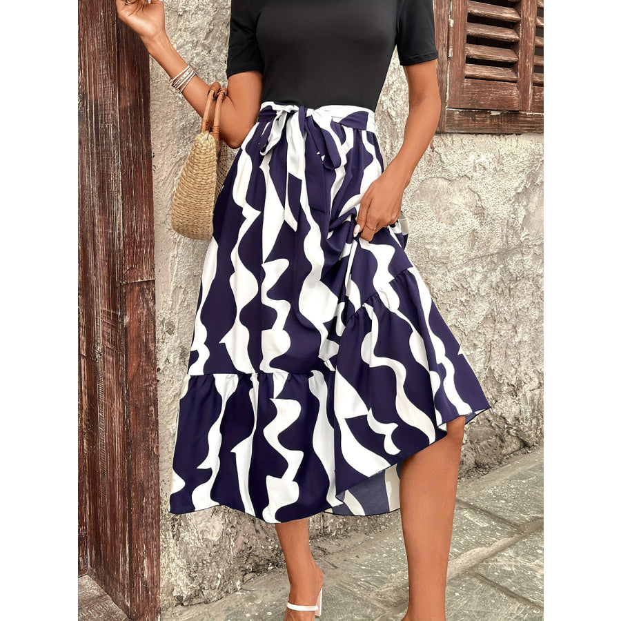 Printed Round Neck Short Sleeve Midi Dress Apparel and Accessories