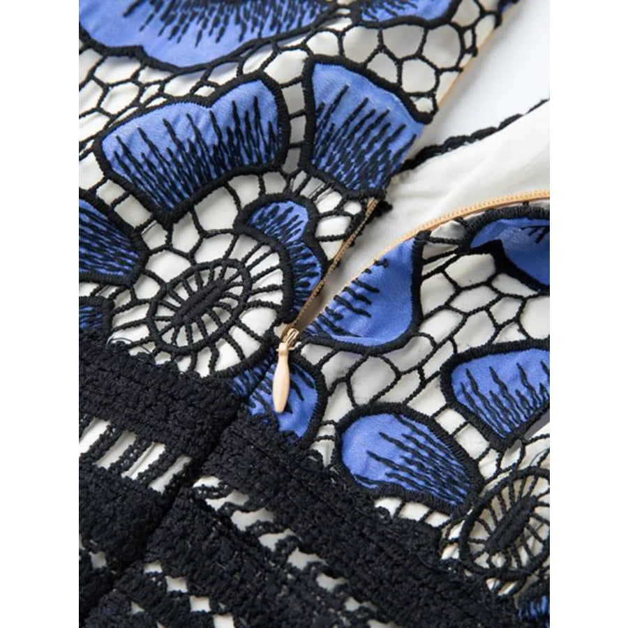Printed V-Neck Ruffle Sleeve Midi Dress Apparel and Accessories