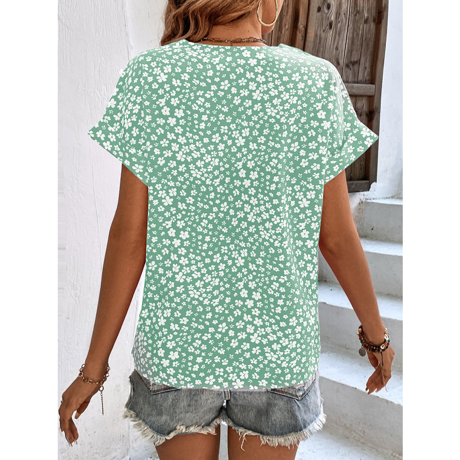 Printed V-Neck Short Sleeve Blouse Apparel and Accessories