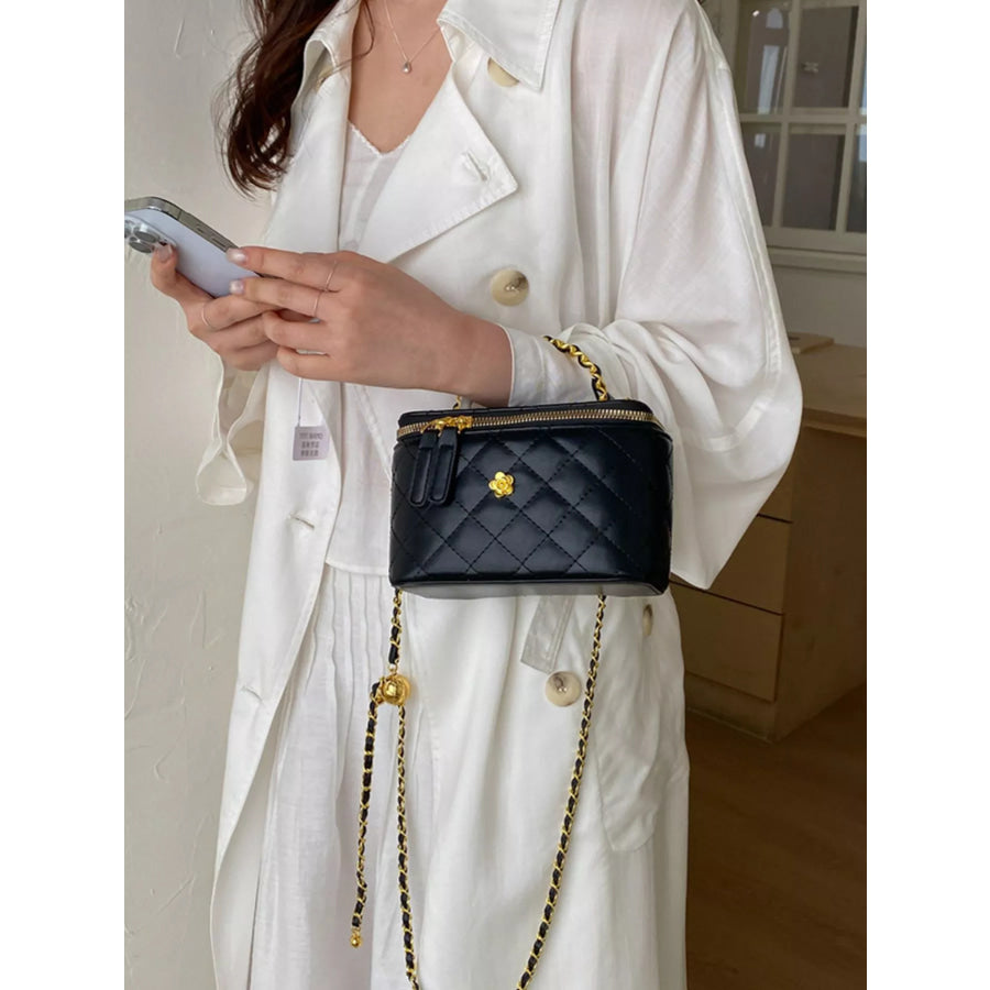 Quilted Chain Crossbody Bag Black / onesize Apparel and Accessories
