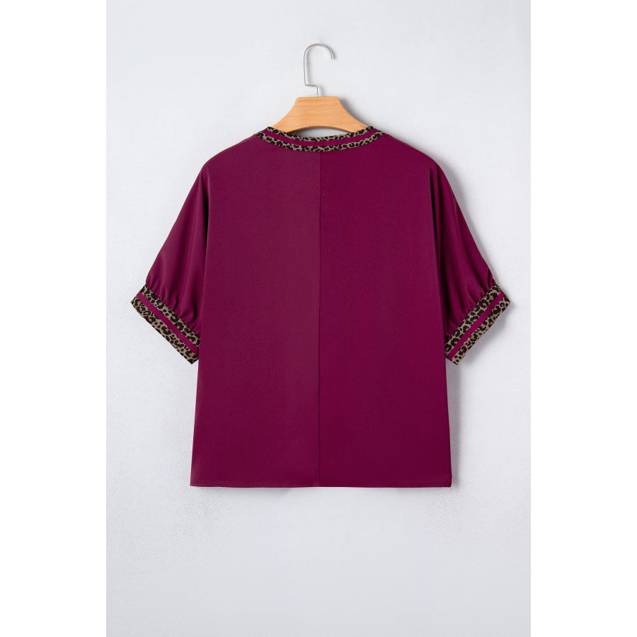 Red Dahlia Contrast Leopard Trim V Neck Short Sleeve Blouse Tops/Blouses & Shirts