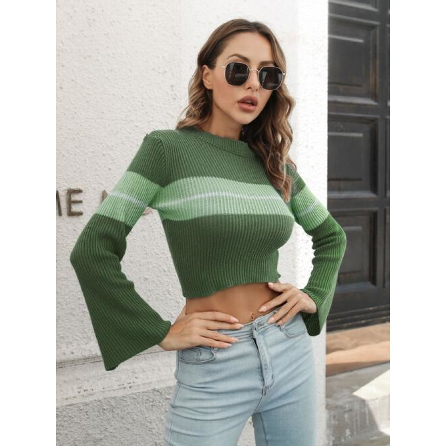 Ribbed Color Block Round Neck Cropped Sweater