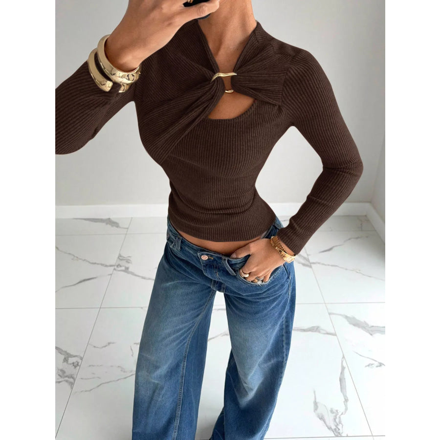 Ribbed Knit Long Sleeve T-Shirt with Metal Ring Cutout Detail