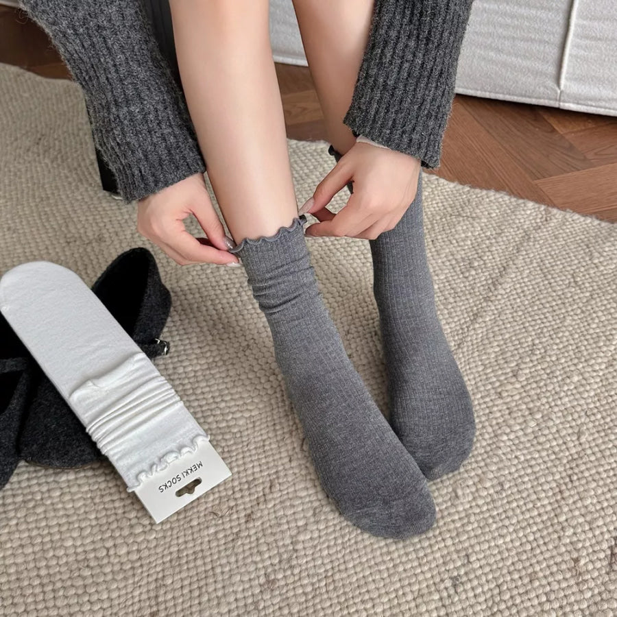 Ribbed Lettuce-Edge Casual Socks Apparel and Accessories