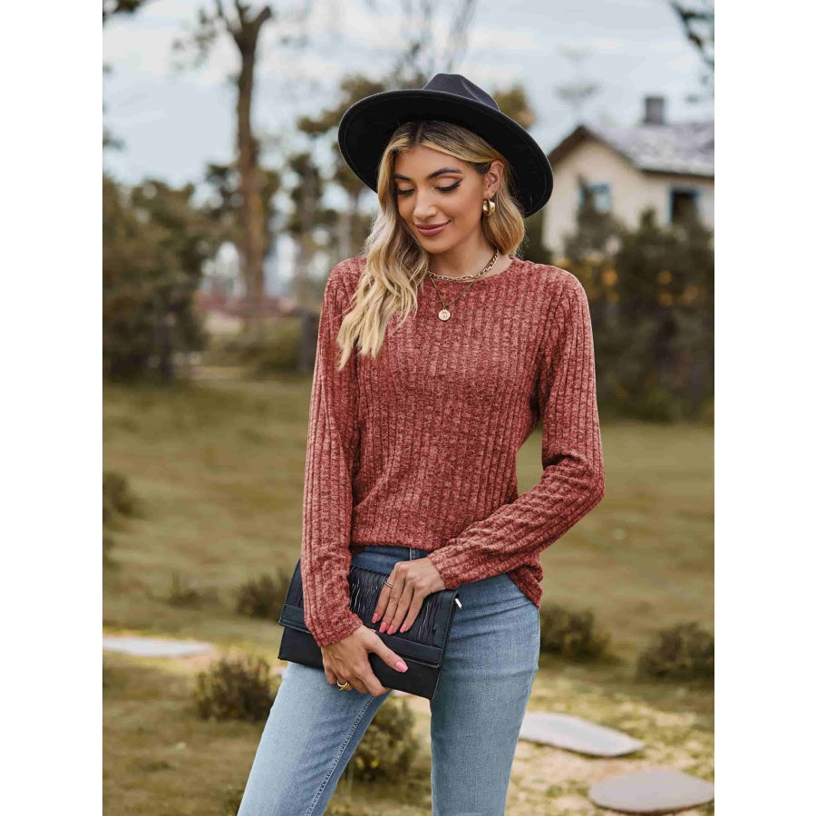 Ribbed Round Neck Long Sleeve Tee