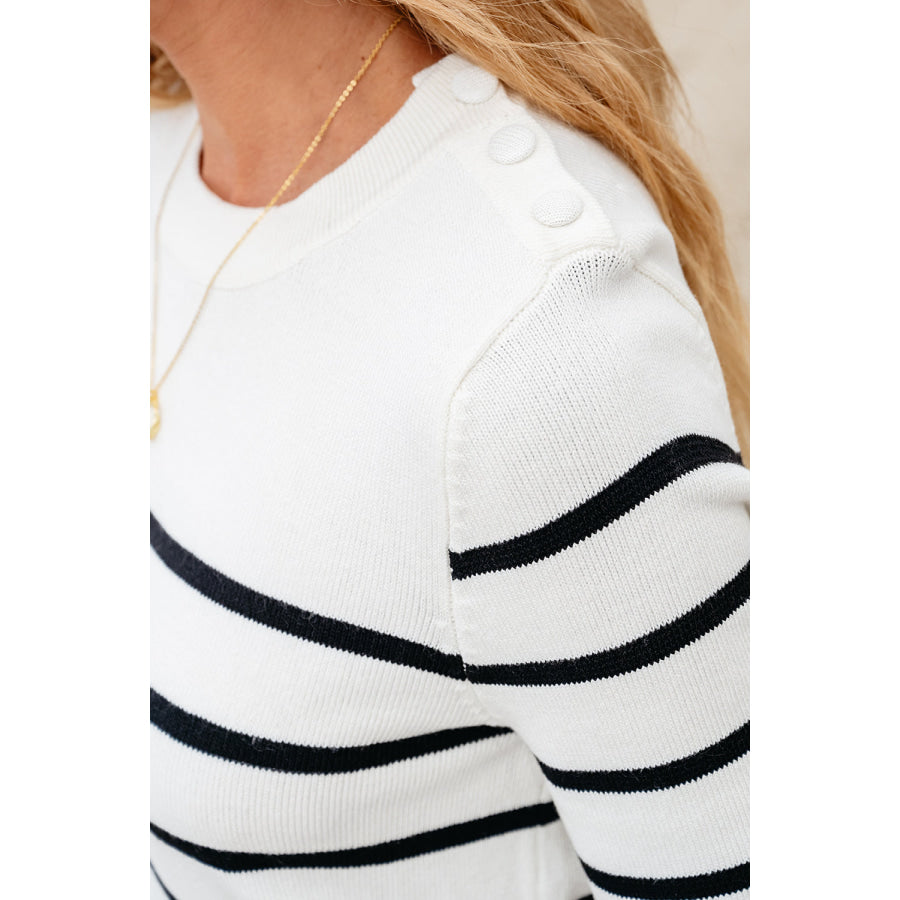 Round Neck Half Sleeve Knit Top Apparel and Accessories
