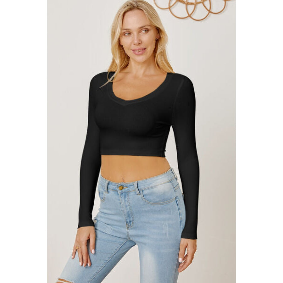 Round Neck Long Sleeve Cropped T-Shirt Black / S Clothing