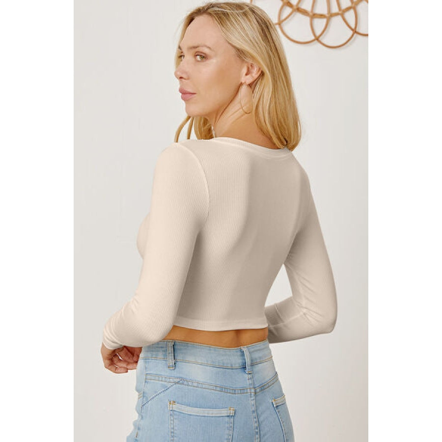 Round Neck Long Sleeve Cropped T-Shirt Clothing